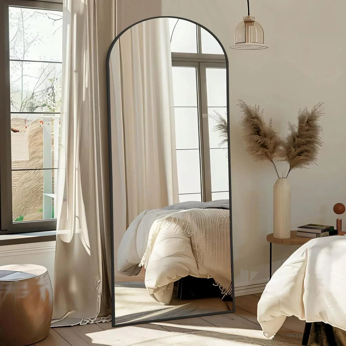 Arched Floor Mirror with Aluminum Frame – Black