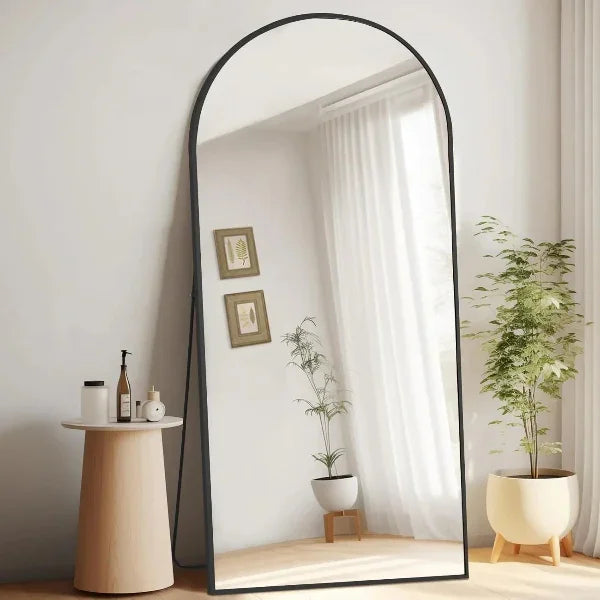 Arched Floor Mirror with Aluminum Frame – Black